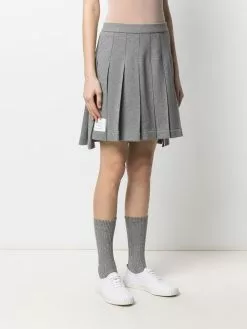 Thom Browne logo patch pleated short skirt